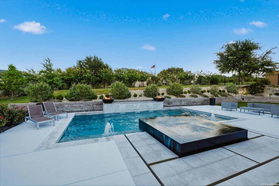 Community amenities in , San Antonio (Image 76).