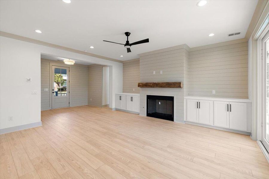 Spacious, unfurnished interior of a new home in , Hanahan (Image 22).