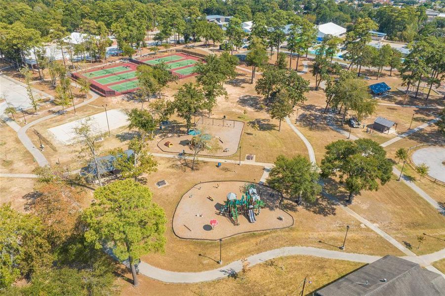 Community amenities in Meadow Park, Conroe (Image 16).