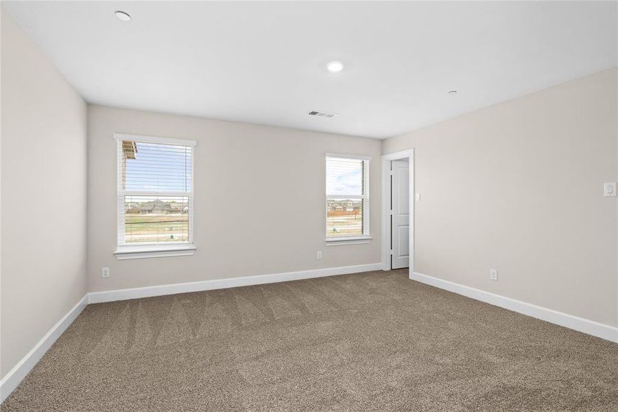 Spacious, unfurnished interior of a new home in Yarbrough Farms, Pilot Point (Image 6). Spacious, unfurnished interior of a new home in Yarbrough Farms, Pilot Point (Image 6).