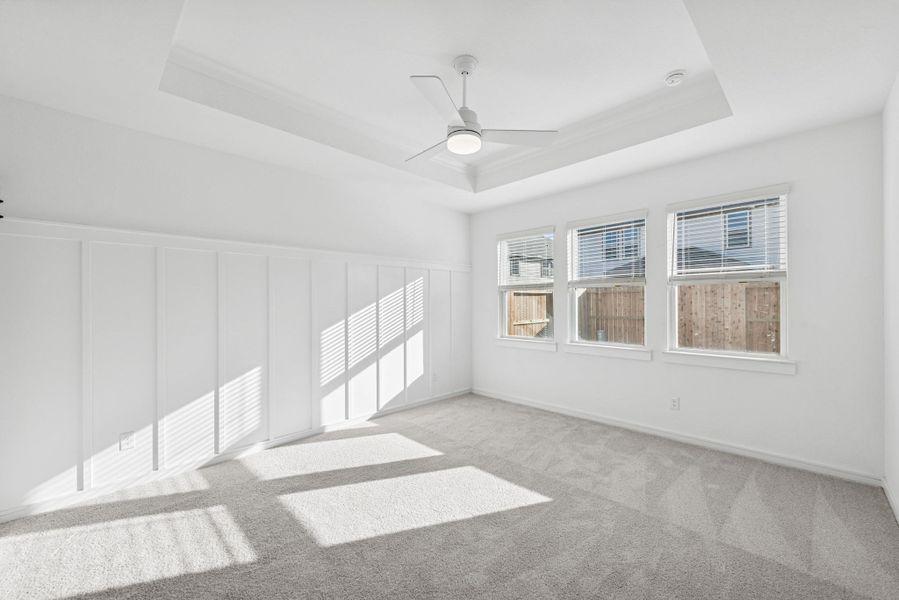 Spacious primary suite