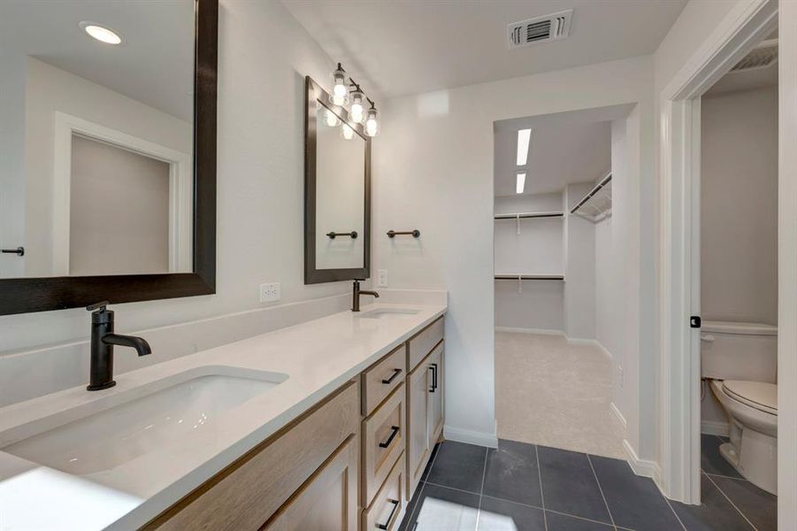 Furnished interior view inside a new home in Painted Tree Woodland West – Cottages, McKinney (Image 14).