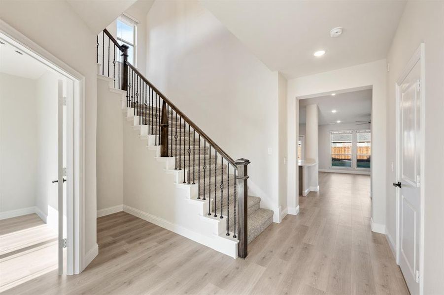 Spacious, unfurnished interior of a new home in Star Ranch Classic 50, Godley (Image 26).