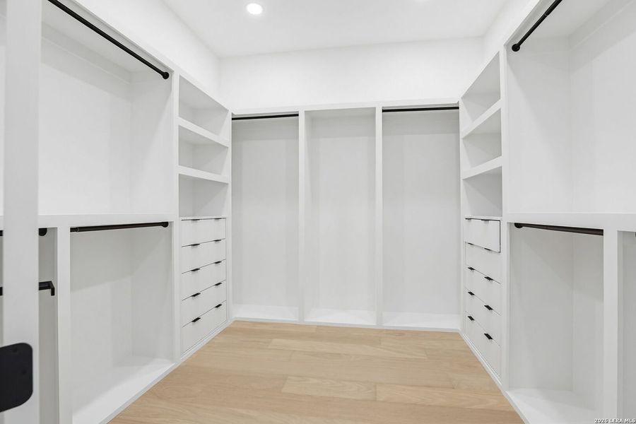 Image 39 of a home in .