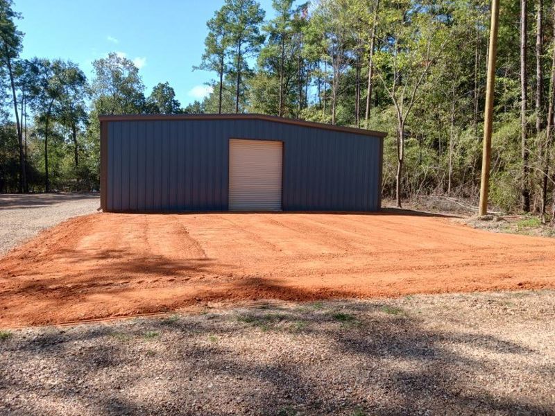 Image 6 of a home in . Image 6 of a home in .