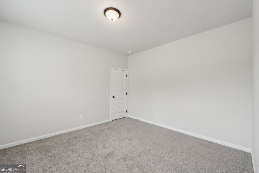 Spacious, unfurnished interior of a new home in Ponderosa Farms Manor, Gainesville (Image 80). Spacious, unfurnished interior of a new home in Ponderosa Farms Manor, Gainesville (Image 80).