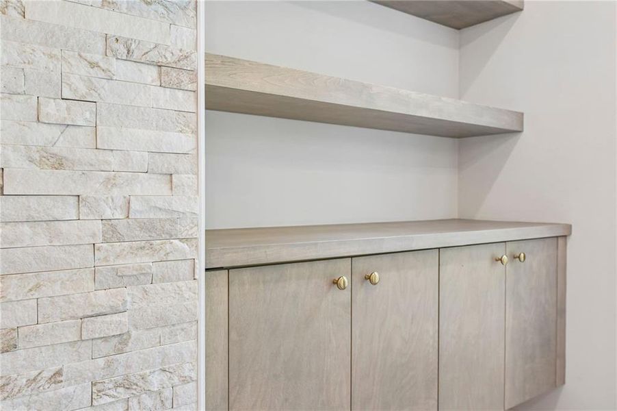 Close-up of interior finishes inside a home in Waterside, Peachtree Corners (Image 20).