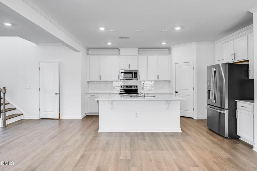 SUN_CaitlinCrossing_Pic_OakleyII-19