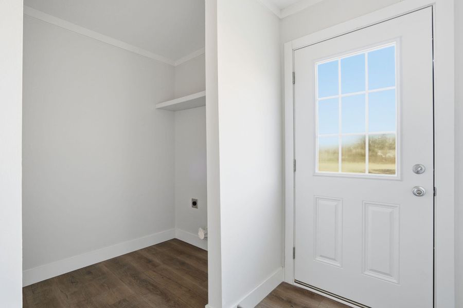 Spacious, unfurnished interior of a new home in , Conway (Image 18).