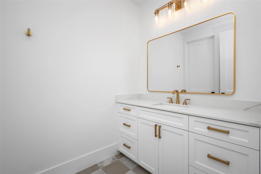 Second vanity in the Jack-and-Jill bathroom. Second vanity in the Jack-and-Jill bathroom.