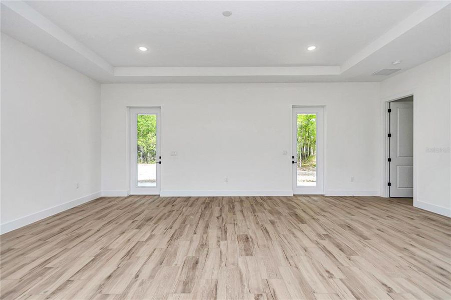 Spacious, unfurnished interior of a new home in , Ocala (Image 21).