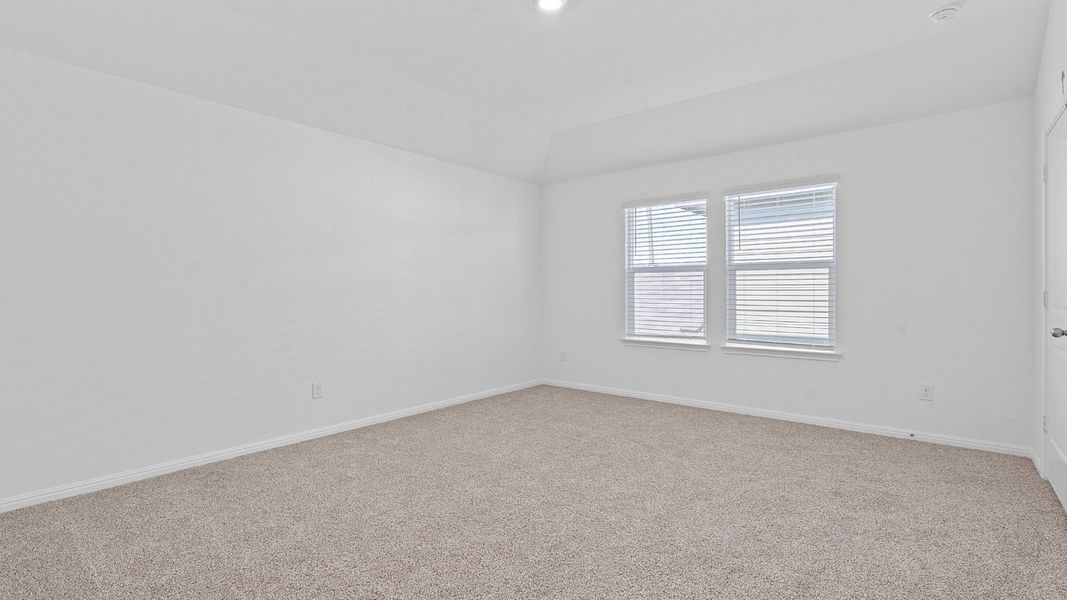 Spacious, unfurnished interior of a new home in Carillon, Manor (Image 19).