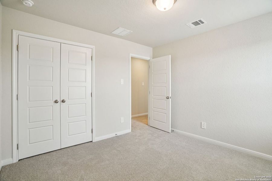 Spacious, unfurnished interior of a new home in Royal Crest, San Antonio (Image 35). Spacious, unfurnished interior of a new home in Royal Crest, San Antonio (Image 35).