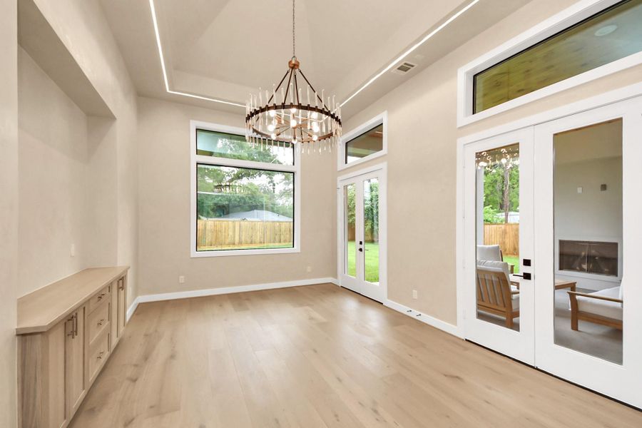 Spacious, unfurnished interior of a new home in , Houston (Image 8).