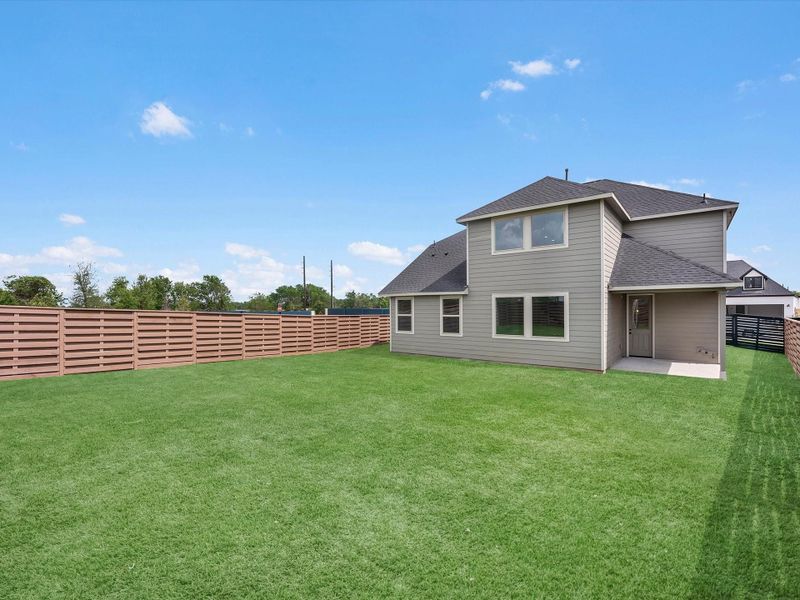 Exterior details and patio area of a home in Austin Point, Richmond (Image 4).