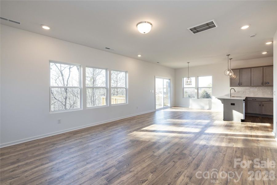 Spacious, unfurnished interior of a new home in Grandview, Albemarle (Image 26).