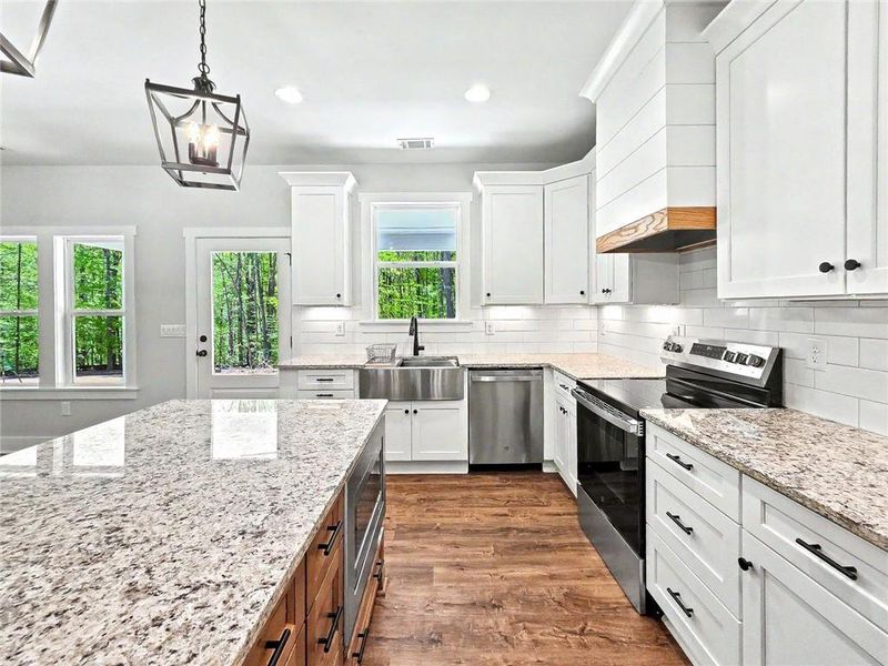 Furnished interior view inside a new home in , Dallas (Image 6).