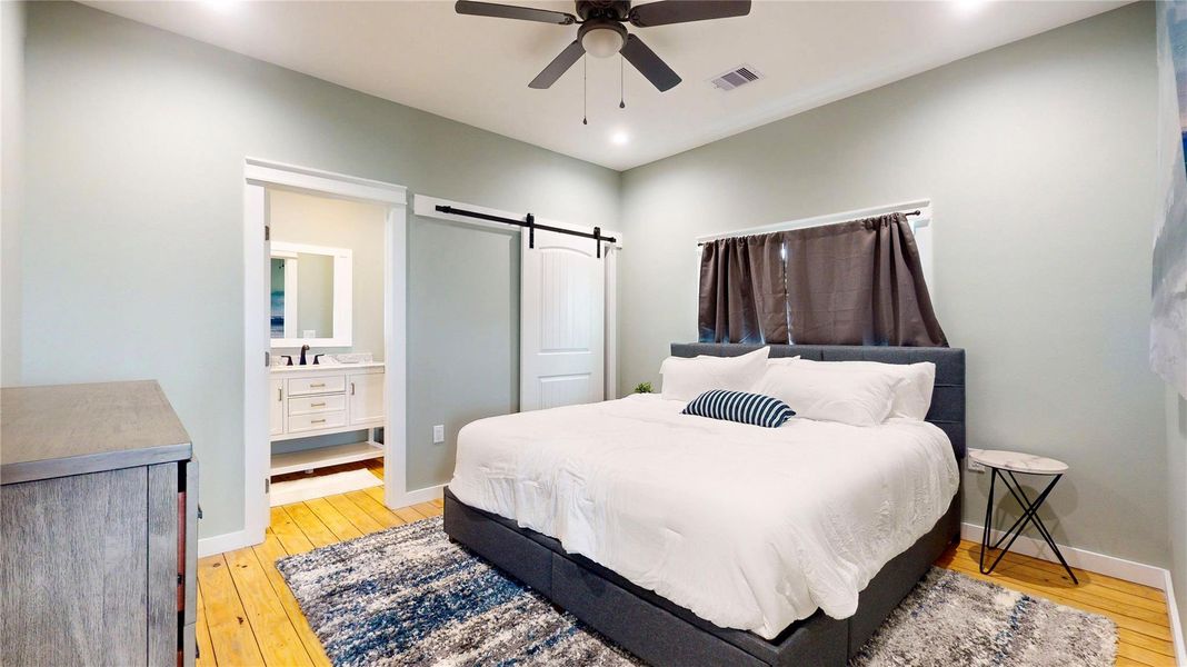 Furnished interior view inside a new home in , Bolivar (Image 13).