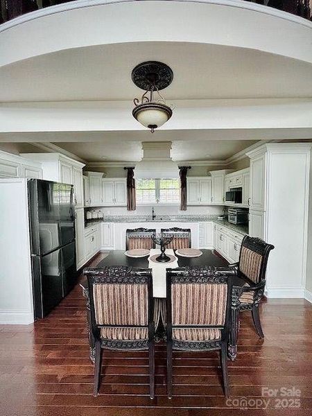 Furnished interior view inside a new home in , Waynesville (Image 12).
