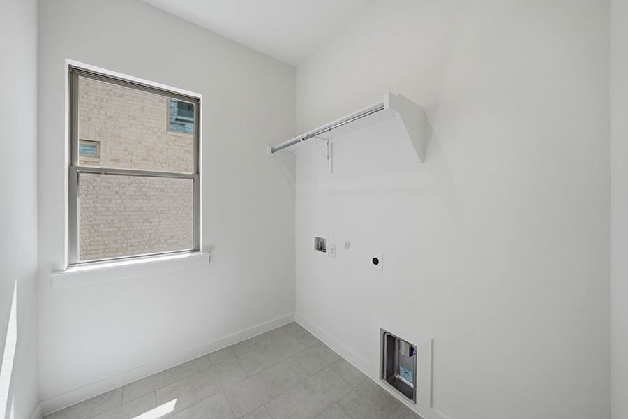 Spacious, unfurnished interior of a new home in Light Farms Brenham - 40' Lots, Celina (Image 20).