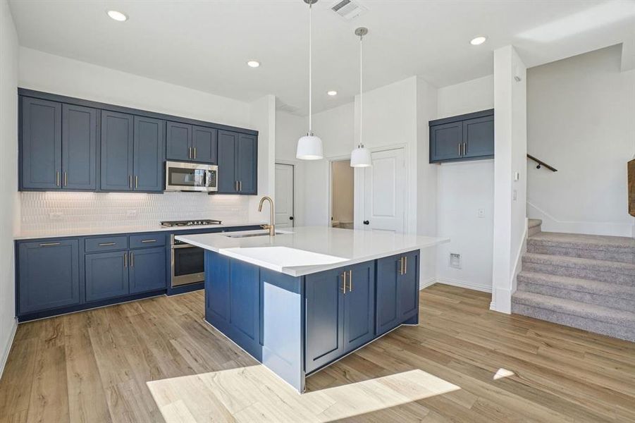 12-web-or-mls-1102 Bexar Ln-S1411-012 12-web-or-mls-1102 Bexar Ln-S1411-012