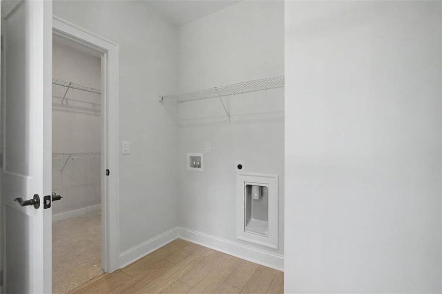 Spacious, unfurnished interior of a new home in , Dallas (Image 15). Spacious, unfurnished interior of a new home in , Dallas (Image 15).