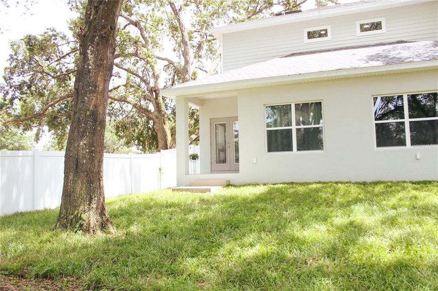 Front exterior of a new home in , Leesburg, FL, highlighting curb appeal (Image 14). Front exterior of a new home in , Leesburg, FL, highlighting curb appeal (Image 14).