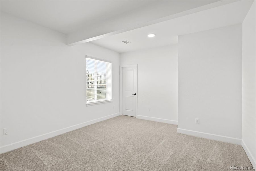 Spacious, unfurnished interior of a new home in Deer Creek, Littleton (Image 24).