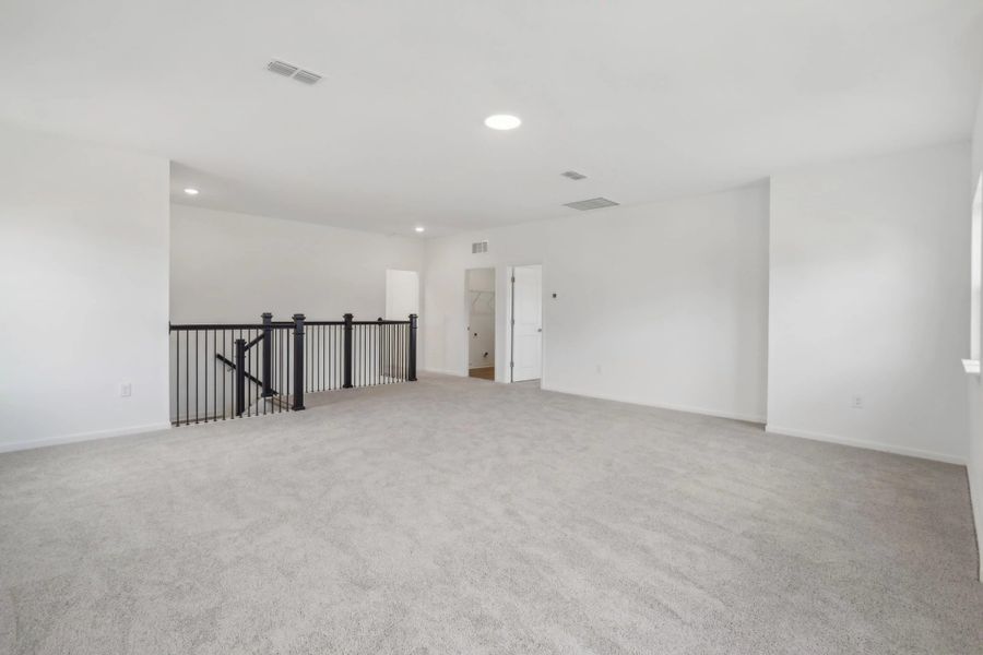Representative images and renderings are for illustrative purposes. Actual structural options and design finishes of home may vary. Representative images and renderings are for illustrative purposes. Actual structural options and design finishes of home may vary.
