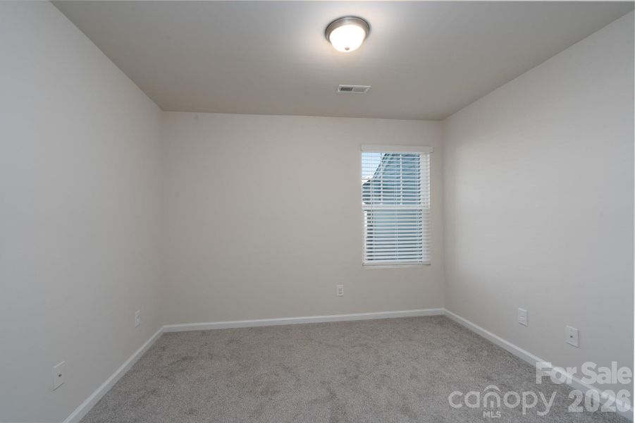 Spacious, unfurnished interior of a new home in Somerset, Fort Mill (Image 22).