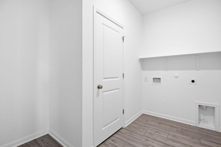 Spacious, unfurnished interior of a new home in Lisso, Pflugerville (Image 25). Spacious, unfurnished interior of a new home in Lisso, Pflugerville (Image 25).