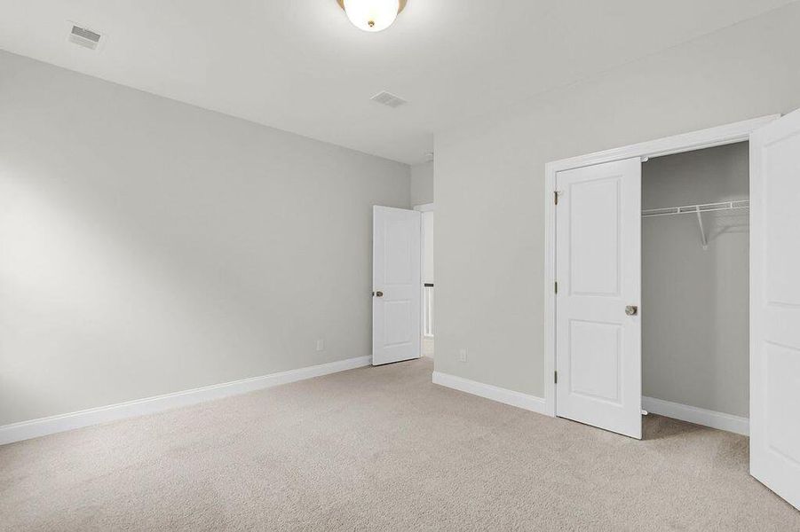 Spacious, unfurnished interior of a new home in Kings River Preserve, Hollywood (Image 28). Spacious, unfurnished interior of a new home in Kings River Preserve, Hollywood (Image 28).