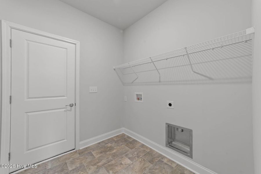 Spacious, unfurnished interior of a new home in Wood Creek, Leland (Image 19). Spacious, unfurnished interior of a new home in Wood Creek, Leland (Image 19).