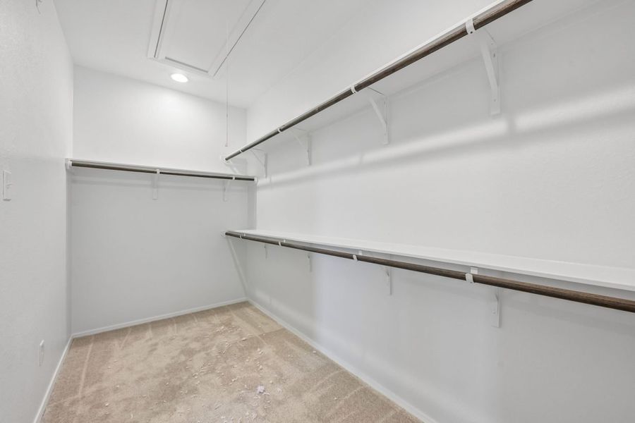 Spacious, unfurnished interior of a new home in Harrington Trails, New Caney (Image 20).