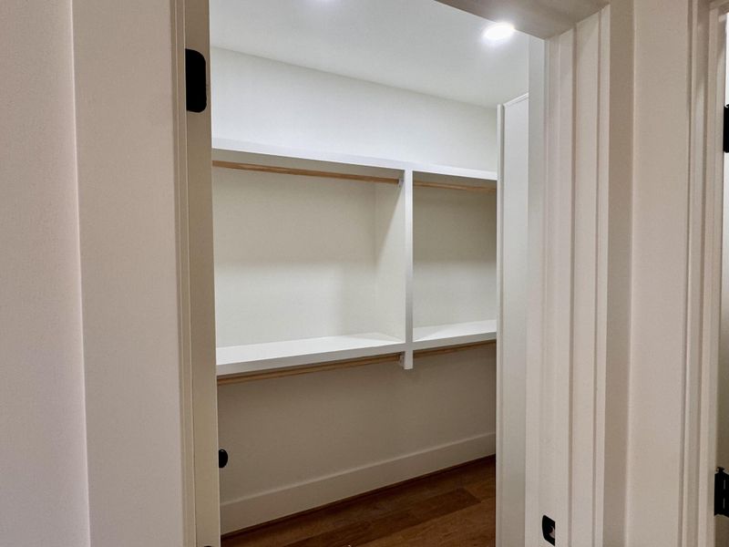 Spacious, unfurnished interior of a new home in , Pawleys Island (Image 34). Spacious, unfurnished interior of a new home in , Pawleys Island (Image 34).