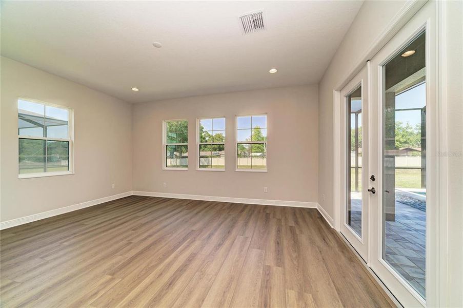 Spacious, unfurnished interior of a new home in Hidden Lakes, Brandon (Image 38).