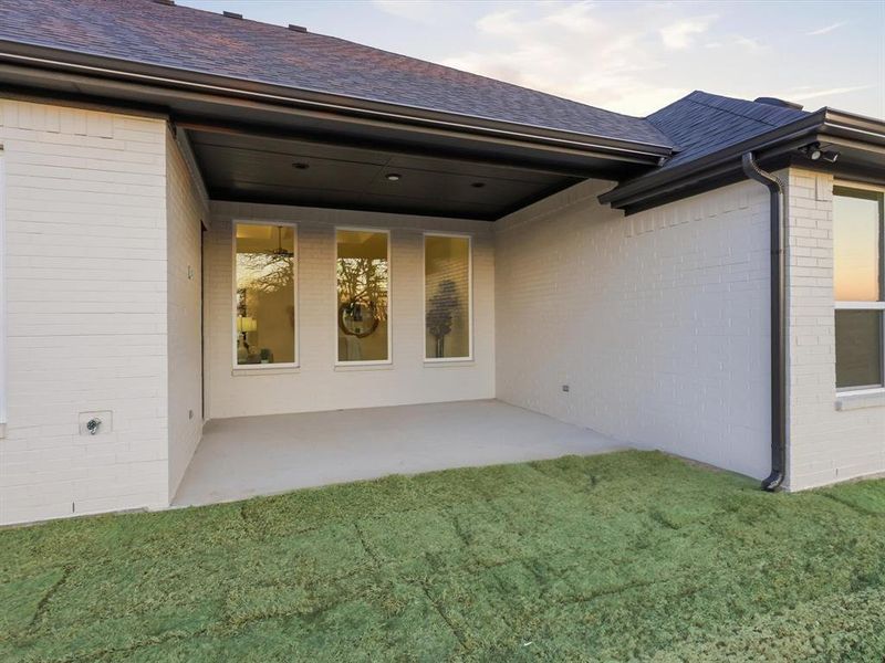 Exterior details and patio area of a home in , Azle (Image 26).