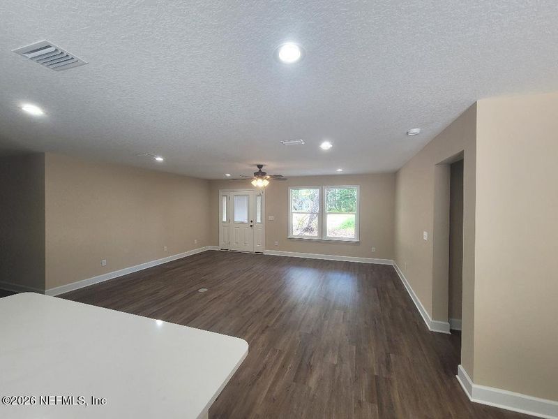 Spacious, unfurnished interior of a new home in , Keystone Heights (Image 11).
