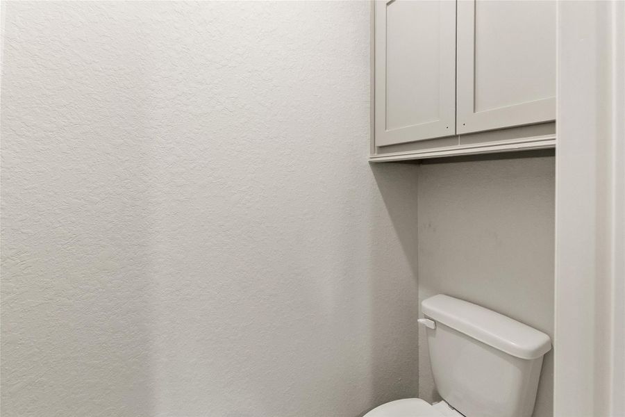 Furnished interior view inside a new home in , Brazoria (Image 3).