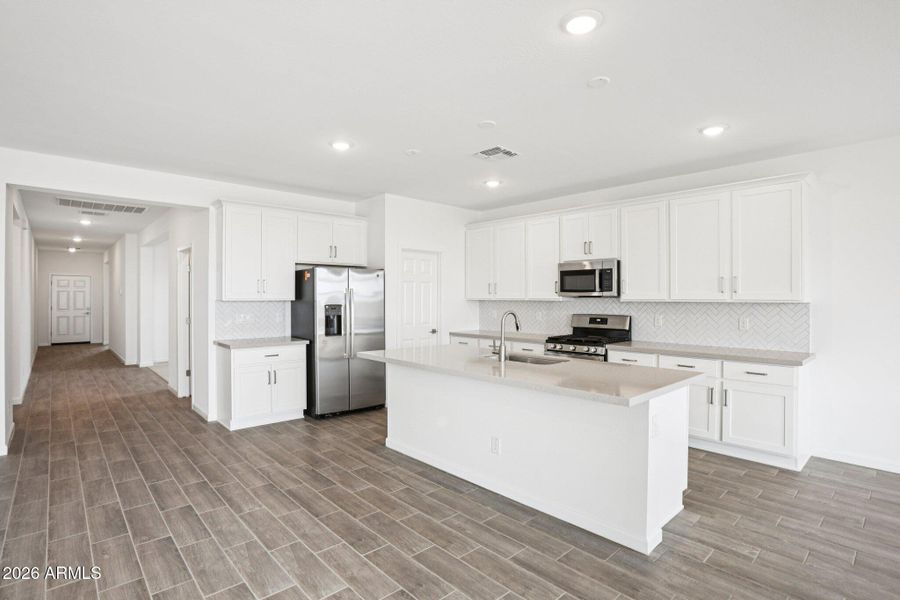 7-web-or-mls-W Pecan Wds-S1004-007