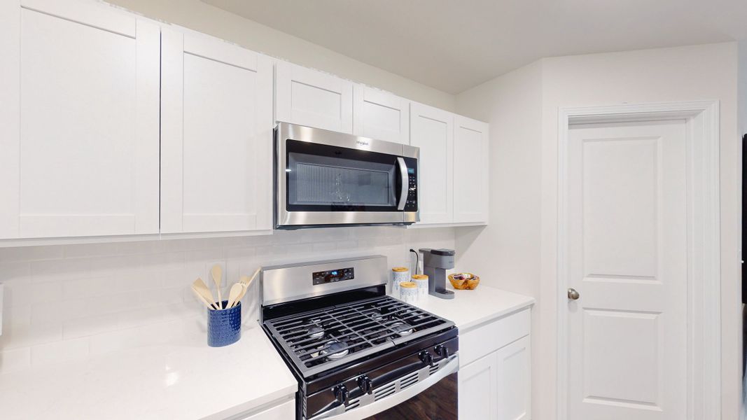 Representative furnished interior of a home built from the Stoneycreek Plan for Meece by Veranda Homes in Meece, Easley (Image 14).