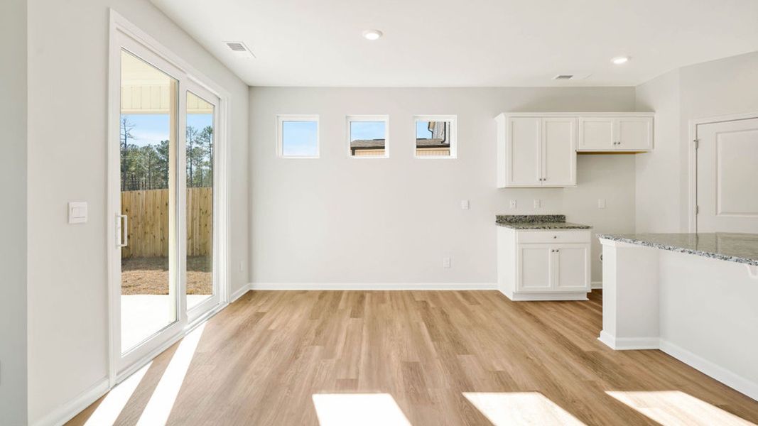 Spacious, unfurnished interior of a new home in Grayson Park, Leland (Image 19).
