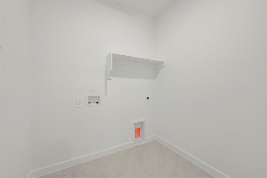 Spacious, unfurnished interior of a new home in Aspire at Reunion, Newark (Image 14). Spacious, unfurnished interior of a new home in Aspire at Reunion, Newark (Image 14).