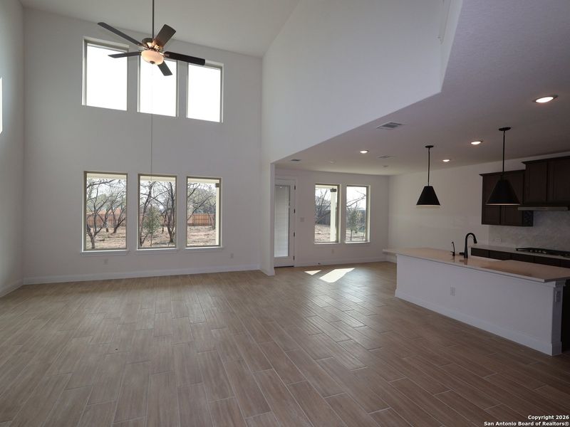 Spacious, unfurnished interior of a new home in Everly Estates, San Antonio (Image 15).