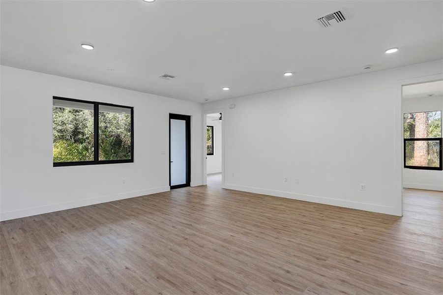 Spacious, unfurnished interior of a new home in , Port Charlotte (Image 42). Spacious, unfurnished interior of a new home in , Port Charlotte (Image 42).