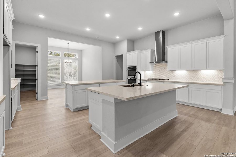 Furnished interior view inside a new home in Potranco Oaks, Castroville (Image 5). Furnished interior view inside a new home in Potranco Oaks, Castroville (Image 5).