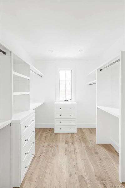 Spacious, unfurnished interior of a new home in , Denver (Image 21).