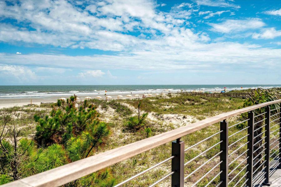 Image 40 of a home in .