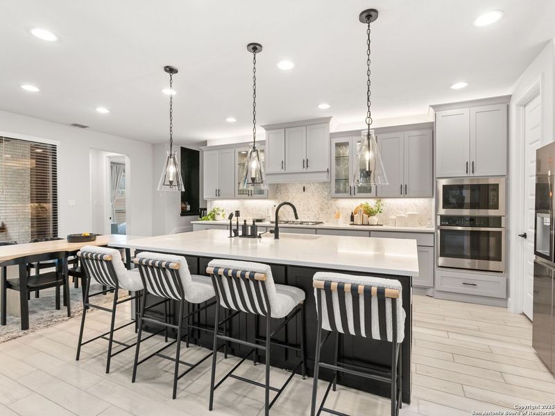 Furnished interior view inside a new home in Balcones Creek 70', Boerne (Image 13). Furnished interior view inside a new home in Balcones Creek 70', Boerne (Image 13).