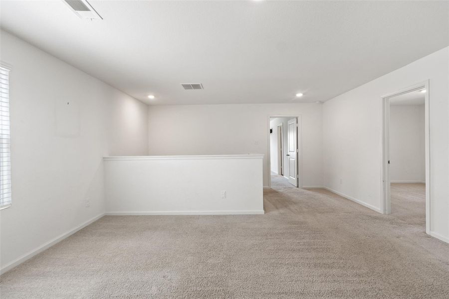 Spacious, unfurnished interior of a new home in Chapel Run, Montgomery (Image 12). Spacious, unfurnished interior of a new home in Chapel Run, Montgomery (Image 12).